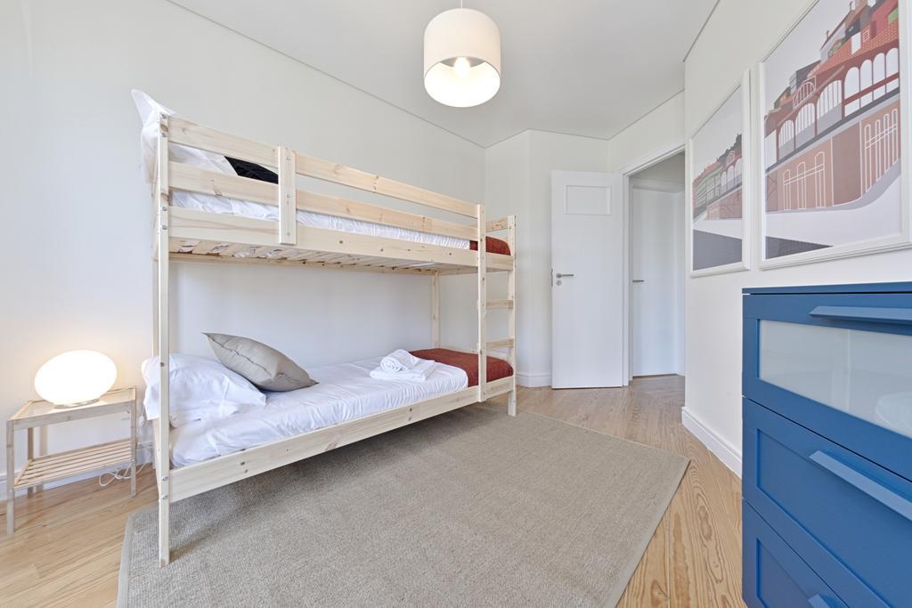 Sleep In Centre Apartment Porto Luaran gambar